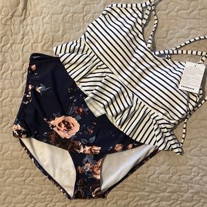 Cocoship NWT high waist bikini size 10 Navy floral with stripes on top size 10